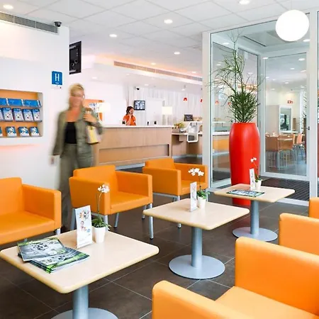 Ibis Budget Brussels South 2*